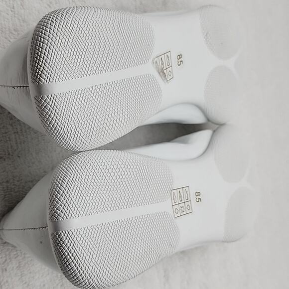 JEFFREY CAMPBELL BALLERINA FLAT IN WHITE CRINKLE PATTEN LADIES 8.5 NWOB GORGEOUS - Picture 12 of 16